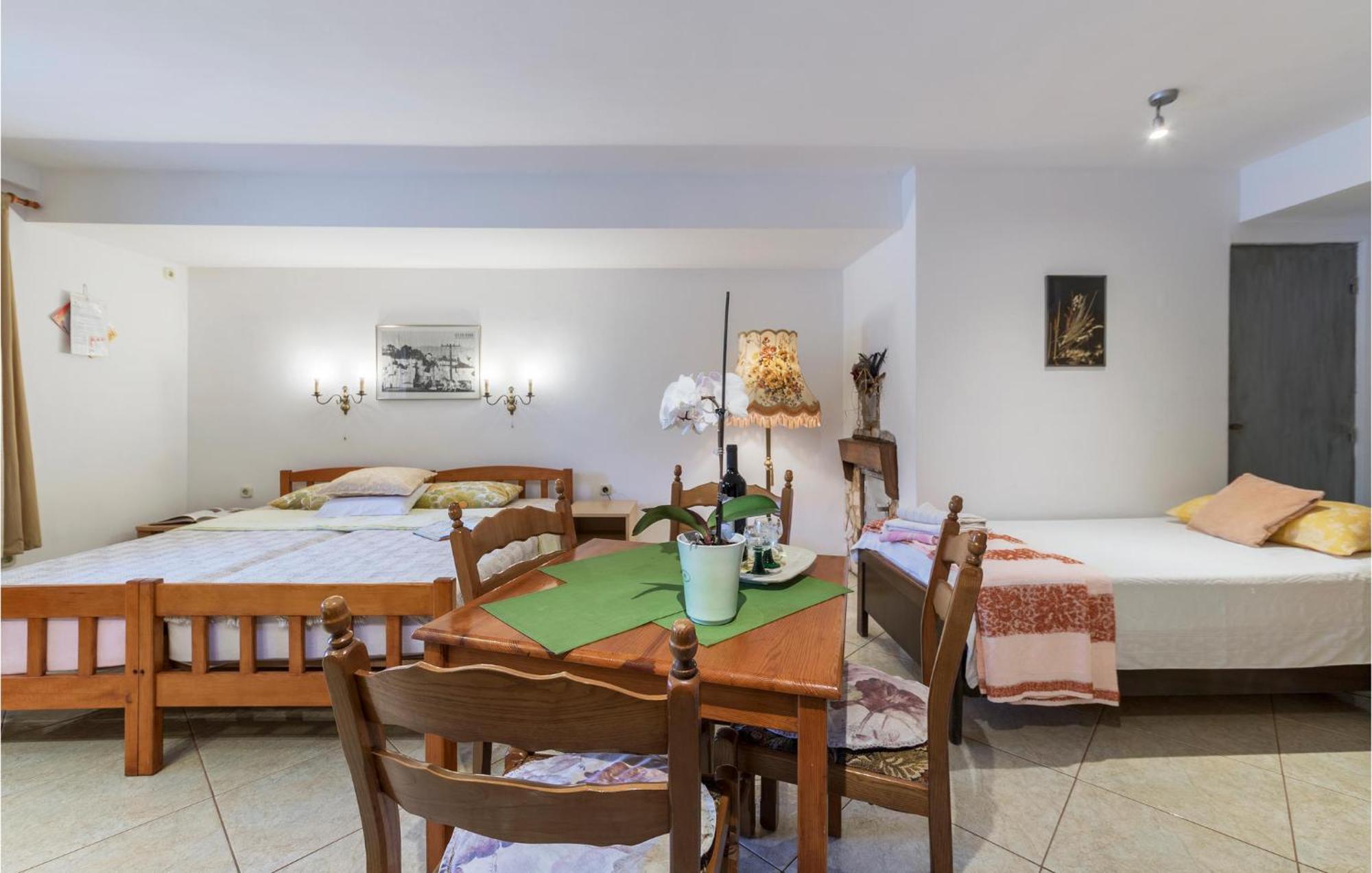 Awesome Studio In Pula With Wifi 외부 사진