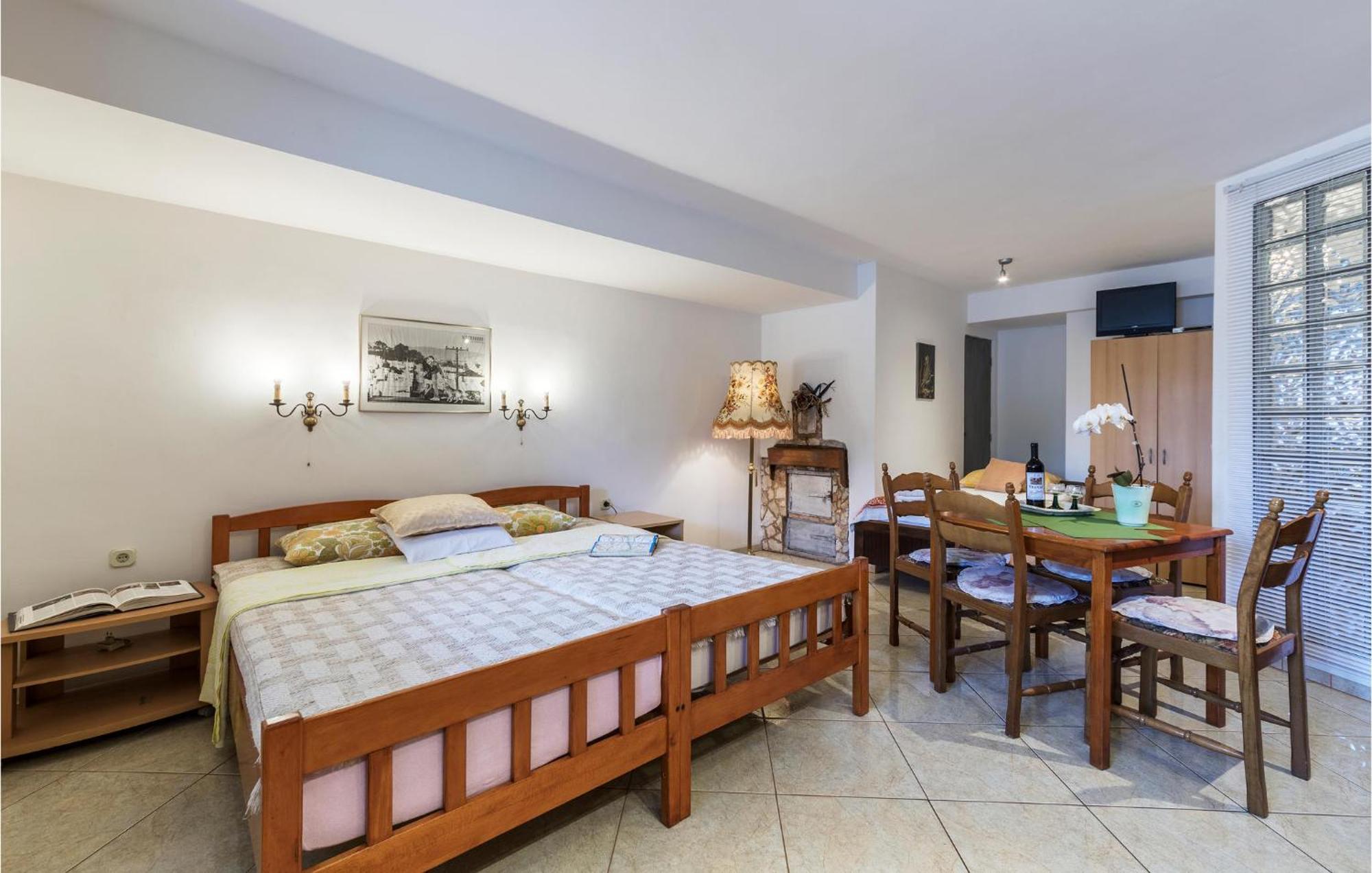 Awesome Studio In Pula With Wifi 외부 사진
